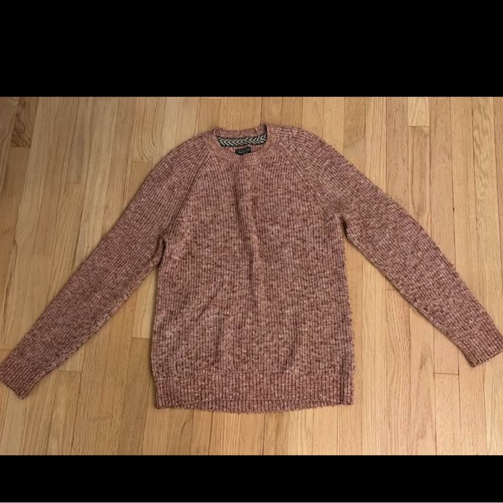 Abercrombie and Fitch Men's Light Red Large Sweater